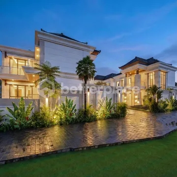 Spacious Freehold Living Surrounded by Nature in Tampak Siring, Ubud