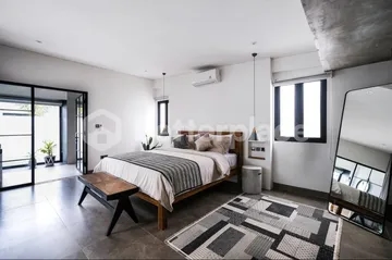 Luxurious and Spacious Villa 3 Bedrooms in Batu Bolong, Canggu: A Daring Yearly Villa