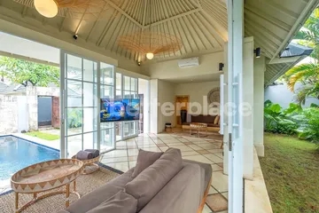 Bright And Spacious Villa for Sale Leasehold 2 Bedrooms in Central of Seminyak