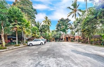 Freehold 8,100 sqm Land with Complimentary 1,000 sqm Building in Tegalalang