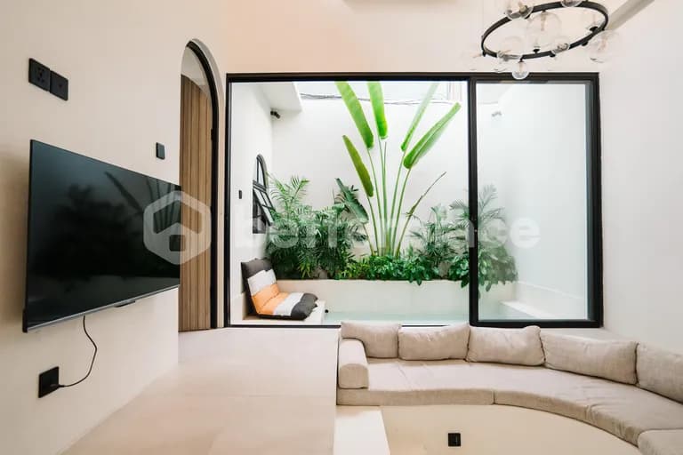 Prime Location, Contemporary Design: Your New Home 5 Minutes from Berawa Beach