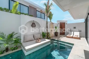 Modern Tropical Oasis, Two Bedroom Villa in the Heart of Batu Bolong, Canggu