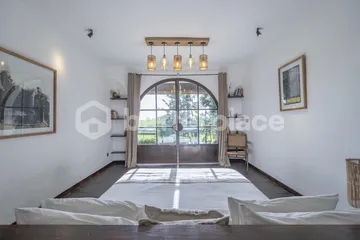 Luxurious 6-Bedroom Villa with Stunning Rice Field Views in Canggu – Babakan