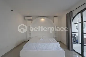 Elegant Ubud Villa for Yearly Rental 2 Bedrooms with Open Living Area