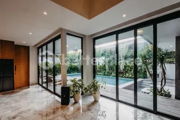 Modern Elegance in Bali: A 5 Bedroom Villa Masterpiece in Bumbak, Umalas