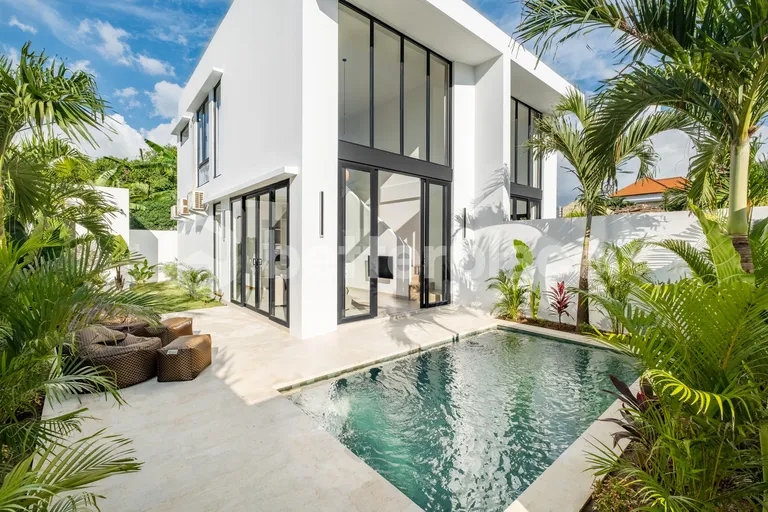 Charming Villa for Sale: Fully Furnished 2 Bedroom Home in Vibrant Berawa