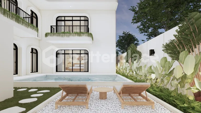 Prime Seminyak Location : 5 Minutes to Seminyak Beach, Close to Dining and Nightlife