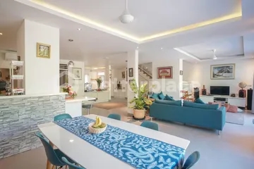 Elegant Sanur Villa: Perfect for Families or Investors