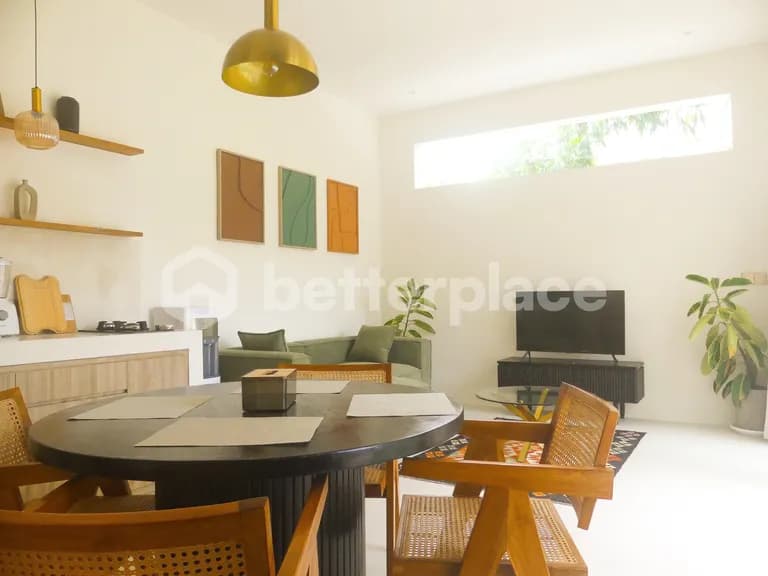 Stylish Enclosed Living Villa near Berawa and Batu Bolong – Perfect Bali Getaway