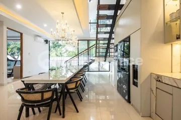 Exquisite 6+1 Bedroom Luxury Villa with Rooftop in GWK Area