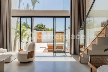 Charming 2-Bedroom Freehold Villa with Rooftop and Sauna in Bingin