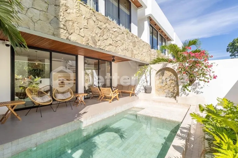 Modern Tropical Villa in Bukit - Nyang Nyang | 2BR with Sunset Cliff Views