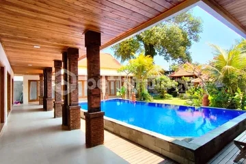 Leasehold Paradise: Embrace Luxury in Bali’s Tirta Gangga with a 10-Bedroom Villa