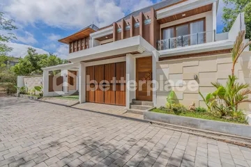 Luxury Living in Nusa Dua 4-Bedroom Completed Villa with Enclosed Living