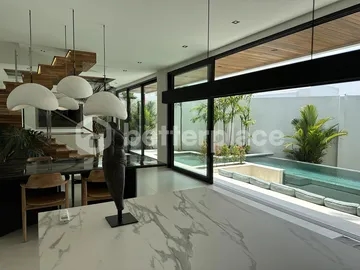 Your Dream Luxury Home Awaits – 4-Bedroom Villa in Prime Canggu Location, Fully Furnished