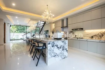 Exquisite 6+1 Bedroom Luxury Villa with Rooftop in GWK Area