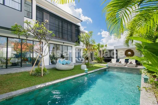 Modern 4 Bedroom Villa in Berawa – An Investment Opportunity, 5 Minutes to the Beach