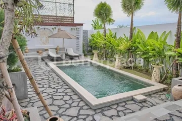 Modern with Tropical Concept Villa Sale Leasehold 3 Bedrooms in Tumbak Bayuh