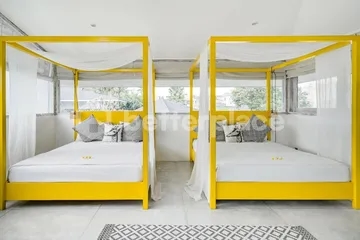 Walk to Beaches from Contemporary Family Villa