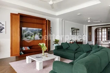 4 Bedroom Modern Villa in Babakan, Prime Location for Yearly Rental