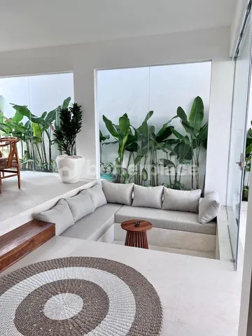 Idyllic Ibiza-Style Villa with Rice Field View from Rooftop and 15 Minutes from Pererenan Beach