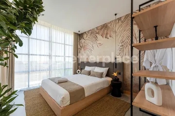 Nature’s Embrace: Light-Filled Living Spaces with Serene Views