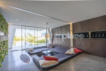 Beautiful 4 Bedroom Villa With Rice Field View in Tumbak Bayuh