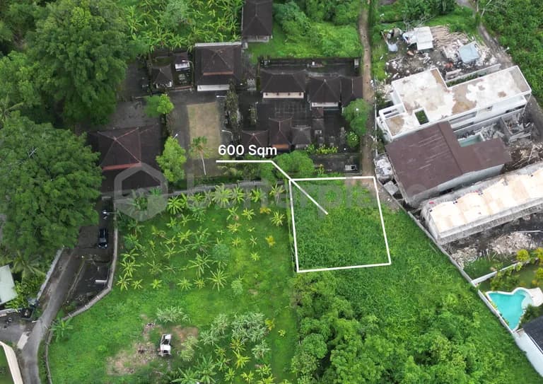 6 Are Land in Buduk, Tranquil Setting in a Growing Area