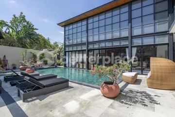 Luxurious 5-Bedroom Villa in Pererenan, Bali – Contemporary Design in Prime Location