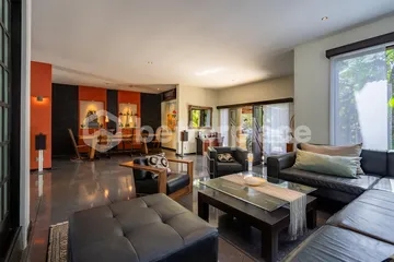 Spacious Freehold Family Villa in Jimbaran with Large Garden and Private Pool