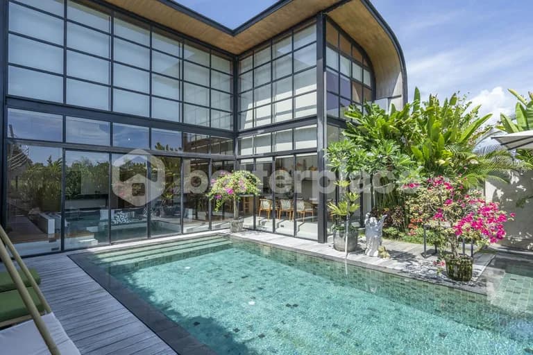 Luxurious 3 Bedroom Villa with Entertain Area in Pererenan – A Great Investment Opportunity