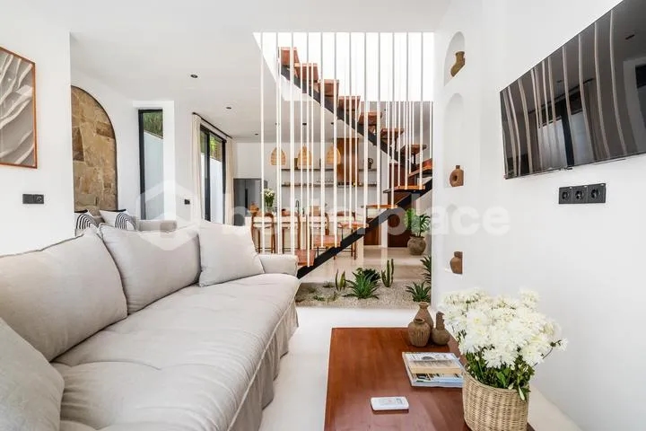 Modern Mediterranean Tropical 2 Bedrooms Loft Style in Umalas