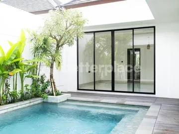 Invest in Paradise: Luxurious Leasehold 3-Bedroom Villa in Seminyak, Just Minutes from Petitenget Beach and Upscale Amenities