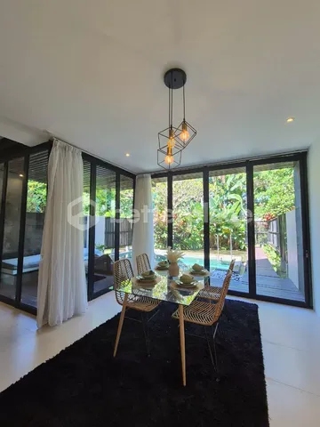 An Elegant Tropical Retreat in Berawa: Modern 3-Bedroom Villa Just Moments from the Beach and Lifestyle Hotspots