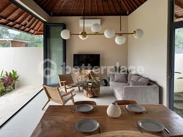 Ubud’s Tranquil Retreat: A Modern Spacious Tropical Villa with Rice Field Views