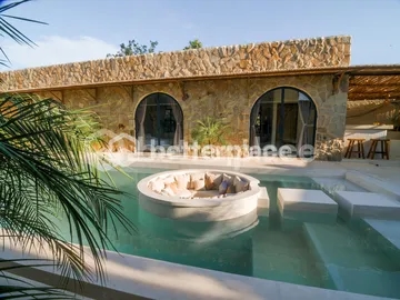 Stylish and Spacious: Villa with GWK Views in Peaceful Ungasan