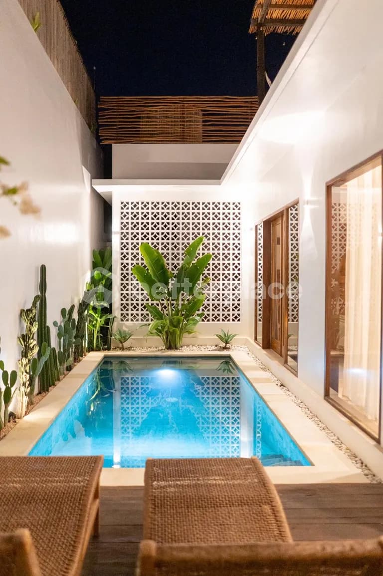 Stylish 1 Bedroom Villa with Rooftop Terrace and Office, Just Minutes from Pererenan Beach