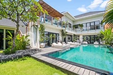 Stunning 5 Bedroom Villa in Prime Berawa – Great Investment Opportunity with Two Retail Shops