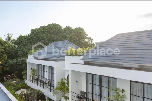 Contemporary Leasehold Retreat in Umalas, Minutes from Batu Belig Beach