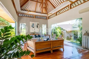 Gorgeous Modern Tropical Villa in Favorite Area of Canggu Pererenan