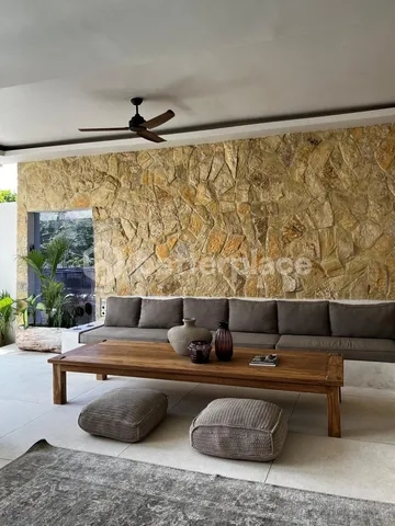 Your Dream Home Awaits: Elegant Leasehold 3-Bed Villa in Berawa with Modern Design and Premium Location