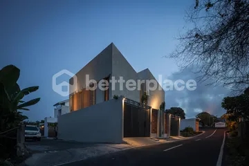 Prestigious Freehold Villa in Nusa Dua Near Beach & Airport – Modern Design & Private Pool