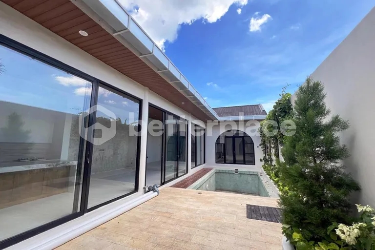 Elegant Leasehold 3-Bedroom Contemporary Villa in Jimbaran – A Fusion of Modern Design & Tropical Living