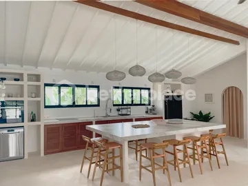 Serene 4-Bedroom Villa Overlooking Rice Fields – 15 Minutes from Ubud Centre