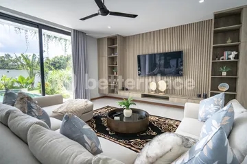Luxurious 4 Bedroom Villa with Rooftop Terrace in Pecatu Area