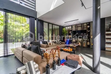 Luxurious 4 Bedroom Villa in The Heart of Berawa