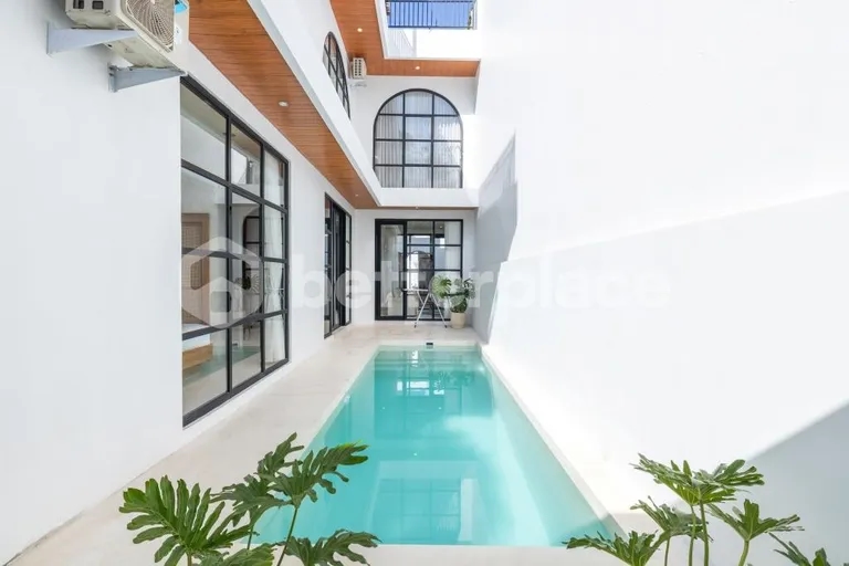Escape to Bukit–Balangan: A Stunning Modern 3-Bed Villa Offering Peaceful Living and Easy Access to Bali’s Coastal Gems