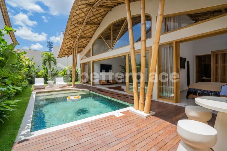 Modern 2 Bedroom Tropical Villa for Leasehold in Kerobokan – Ideal Investment Opportunity
