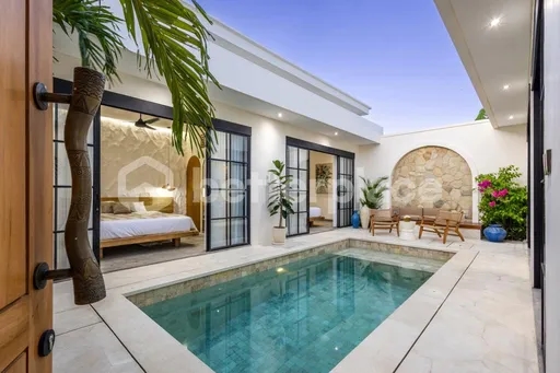 A Rare Opportunity in Balangan – Elegant Two-Bedroom Leasehold Villa Blending Functionality and Tropical Charm