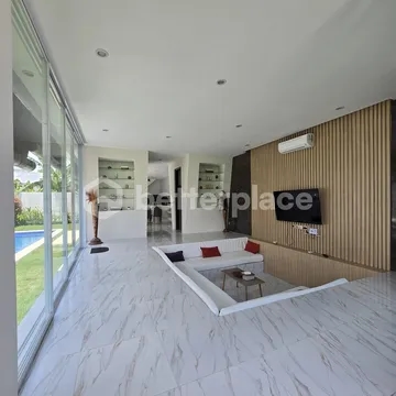 Modern 3 Bedroom Villa in Kerobokan, A Prime Investment Opportunity